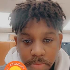 Meet your Posher, Elijah